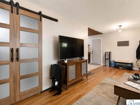 313 SE 1st Street Madelia MN 56062