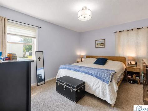 313 SE 1st Street Madelia MN 56062