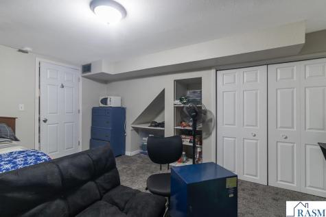 313 SE 1st Street Madelia MN 56062