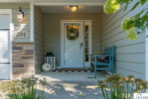 204 Viking Drive Mankato MN 56001