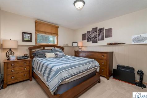 204 Viking Drive Mankato MN 56001