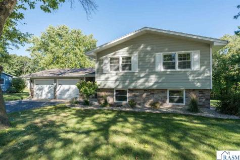 204 Viking Drive Mankato MN 56001