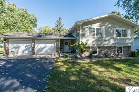204 Viking Drive Mankato MN 56001