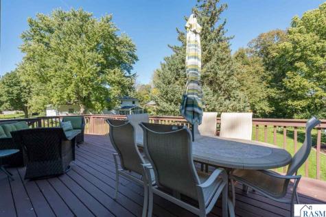 204 Viking Drive Mankato MN 56001