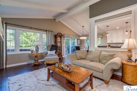 204 Viking Drive Mankato MN 56001