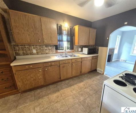 1116 N Armstrong Boulevard St. James MN 56081