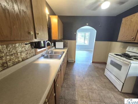 1116 N Armstrong Boulevard St. James MN 56081