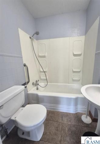 1116 N Armstrong Boulevard St. James MN 56081