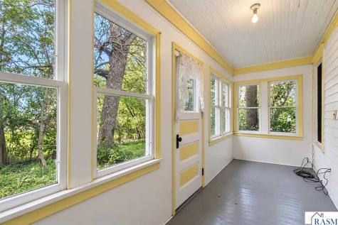 42328 750th Avenue St. James MN 56081