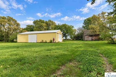 42328 750th Avenue St. James MN 56081