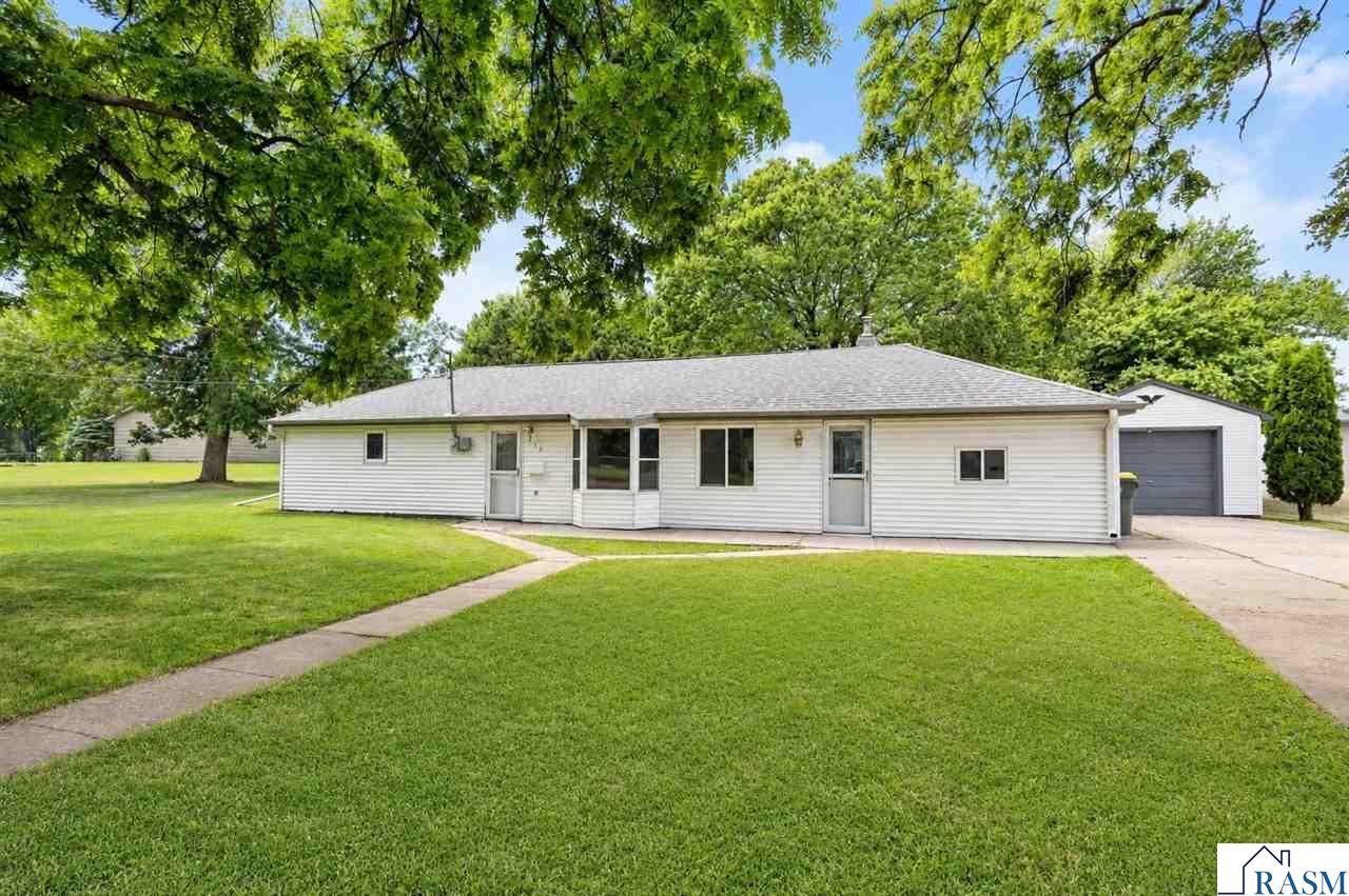 315 NE Buck Avenue Madelia MN 56062