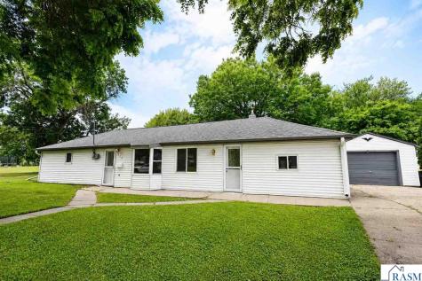 315 NE Buck Avenue Madelia MN 56062