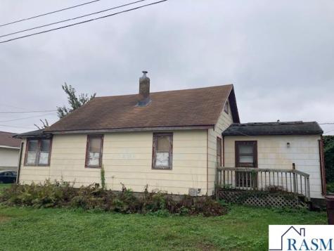 109 W Ruth Street Mankato MN 56001