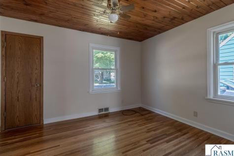 802 Center Street North Mankato MN 56003