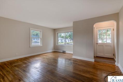 802 Center Street North Mankato MN 56003