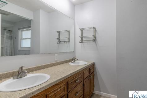 802 Center Street North Mankato MN 56003