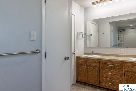 802 Center Street North Mankato MN 56003
