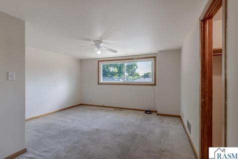 802 Center Street North Mankato MN 56003