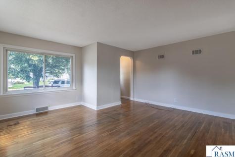 802 Center Street North Mankato MN 56003