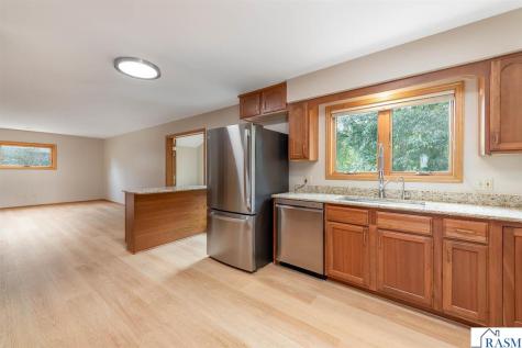 208 Chancery Lane Mankato MN 56001