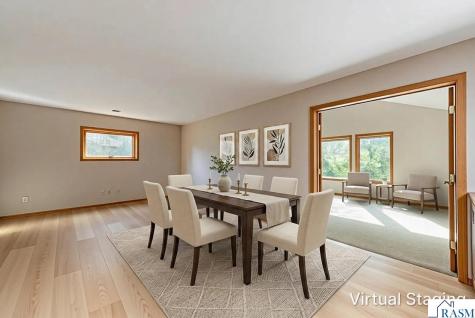 208 Chancery Lane Mankato MN 56001