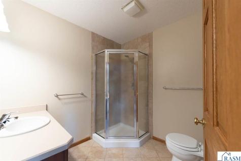 208 Chancery Lane Mankato MN 56001