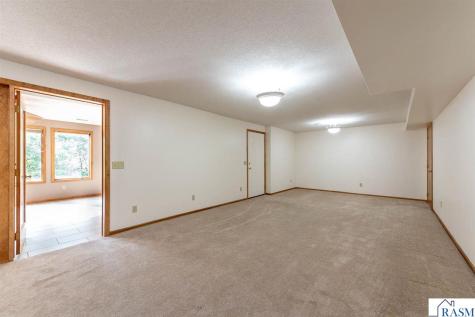 208 Chancery Lane Mankato MN 56001