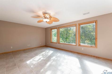 208 Chancery Lane Mankato MN 56001