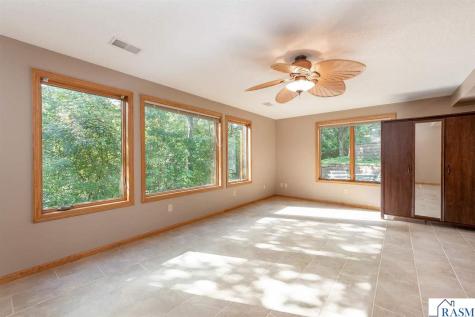208 Chancery Lane Mankato MN 56001