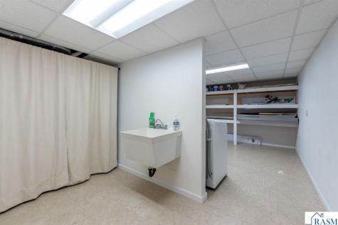 208 Chancery Lane Mankato MN 56001