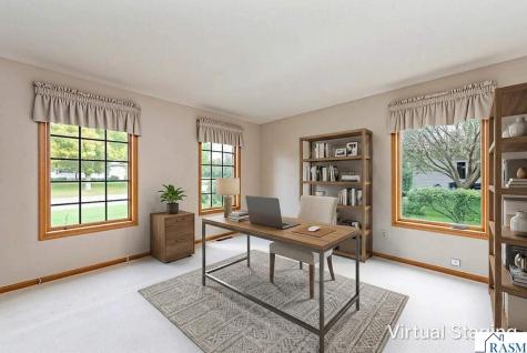 208 Chancery Lane Mankato MN 56001