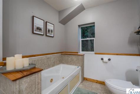 1139 Birch Avenue Mankato MN 56001