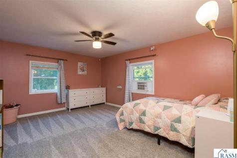 1139 Birch Avenue Mankato MN 56001