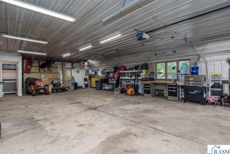 1139 Birch Avenue Mankato MN 56001