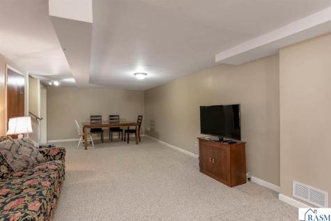 202 Ellis Avenue Mankato MN 56001