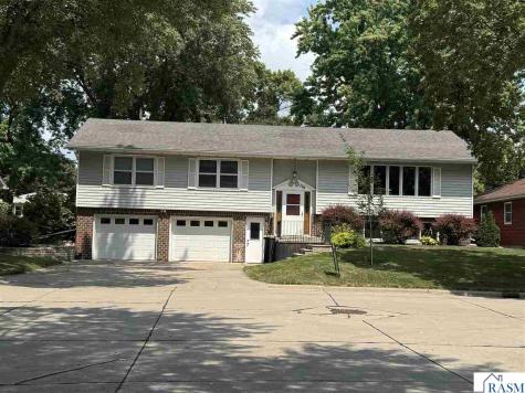 799 SW 4 Street Wells MN 56097-4302