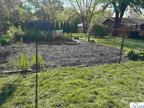799 SW 4 Street Wells MN 56097-4302