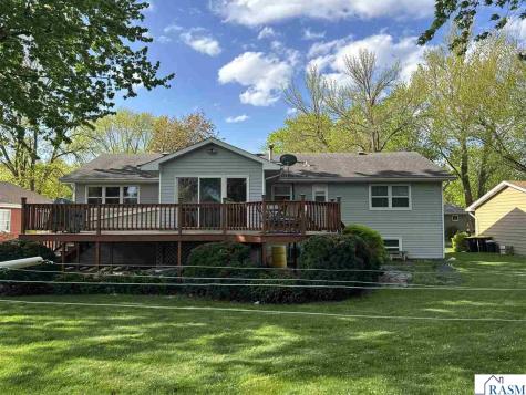 799 SW 4 Street Wells MN 56097-4302