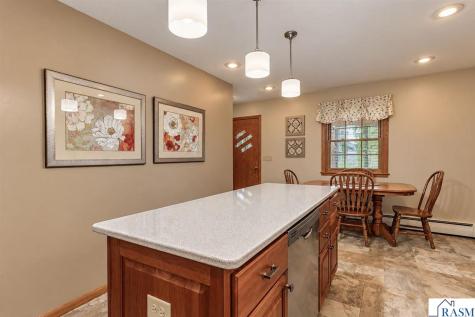507 SW 1st Street Madelia MN 56062