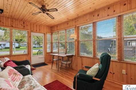 507 SW 1st Street Madelia MN 56062