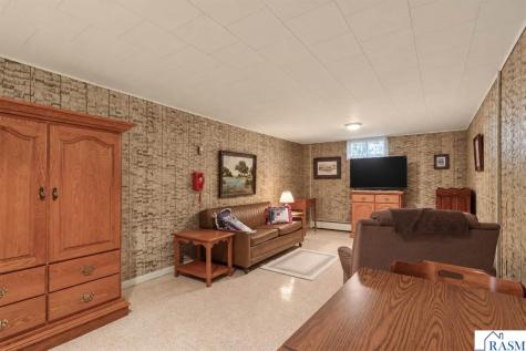 507 SW 1st Street Madelia MN 56062