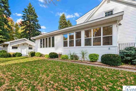 507 SW 1st Street Madelia MN 56062