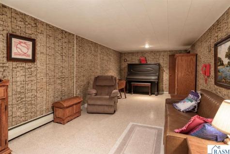 507 SW 1st Street Madelia MN 56062