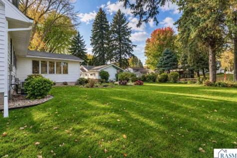 507 SW 1st Street Madelia MN 56062