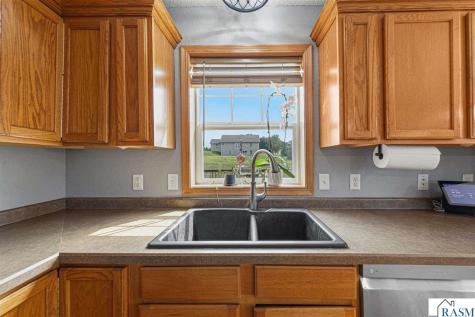 2502 NE 6th Street Waseca MN 56093