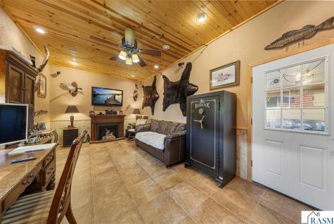 2502 NE 6th Street Waseca MN 56093