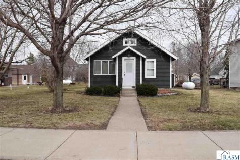 213 Brown Street W Comfrey MN 56019