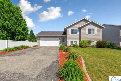 829 Tanager Road Mankato MN 56001