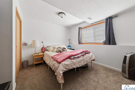 829 Tanager Road Mankato MN 56001