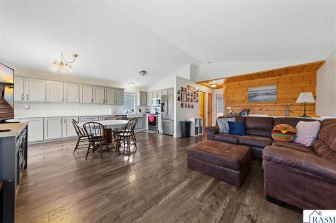 829 Tanager Road Mankato MN 56001